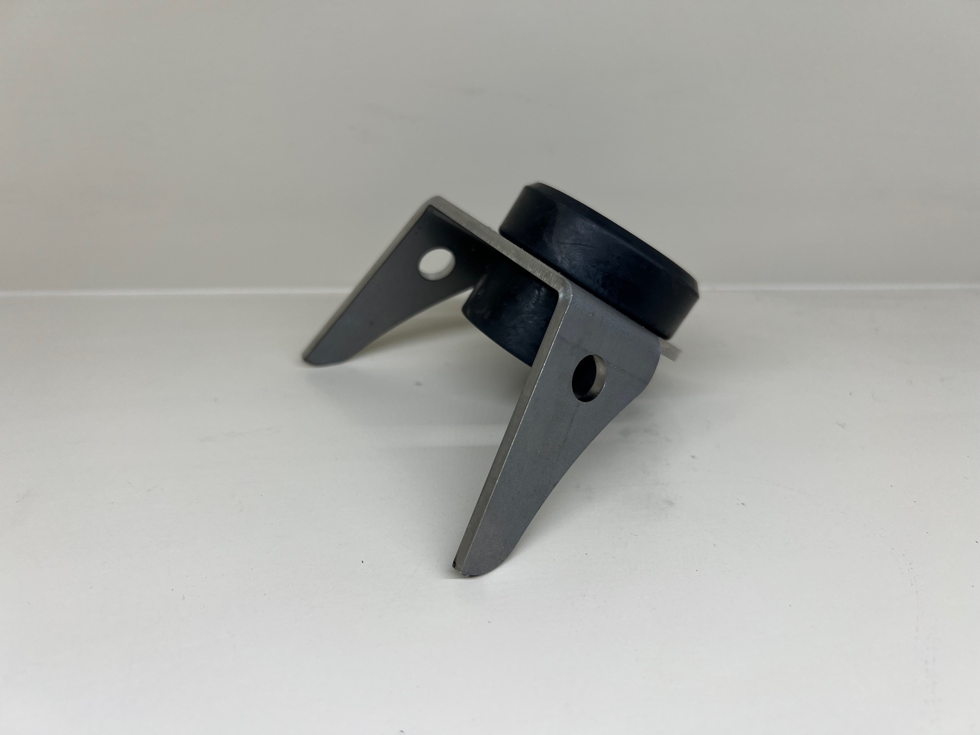 Body Mount Brackets and Bushings - Universal - Image 3
